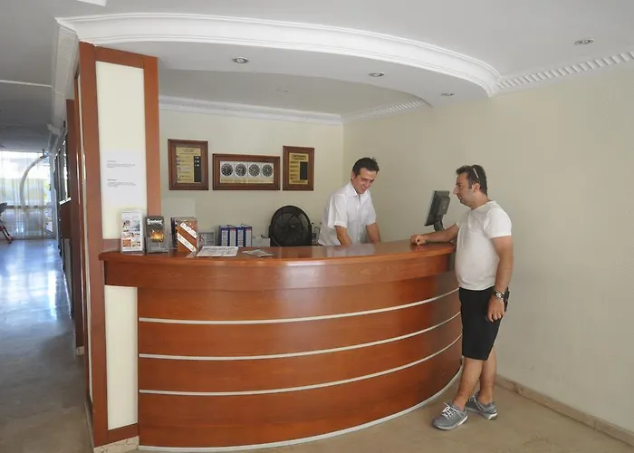 Sun Maris فندق 3*