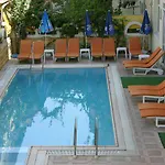 Sun Maris Hotel