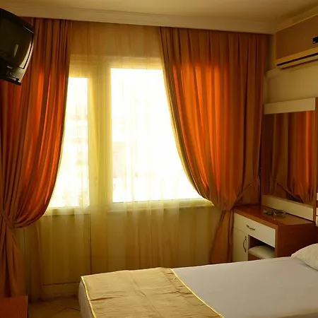 Sun Maris Hotel